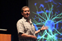 Los humanos “empleamos el cerebro para estudiar al cerebro”, dijo el doctor Raúl Paredes Guerrero, al referirse al futuro de las neurociencias en el Congreso Ciencia y Humanismo Centro, organizado por la Academia Mexicana de Ciencias.