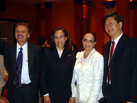 Juan Pedro Laclette, presidente de la AMC, Judith Zubieta, coordinador del Verano de la Investigación Cientí­fica, Arline Salomón, Directora del ICP y Alfredo Chi director médico del Instituto Cientí­fico Pfizer.