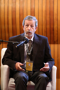 Eustoquio Molina, palentólogo español, brindó la conferencia “Eventos de extinción en los últimos 100 millones de años”, dentro del Encuentro Libertad por el saber. Pensar la muerte, en el Colegio Nacional..