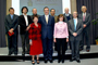 Los galardonados con Esther Orozco, directora general del ICYTDF; Marcelo Ebrard, jefe de Gobierno del Distrito Federal, y María Teresa Juárez de Castillo.
