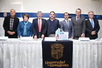 La inauguración de la XXV Olimpiada Nacional de Química fue presidida por Víctor Mejía, delgado estatal; Antonia Dosal, coordinadora nacional de la ONQ; Mauricio Fortes, ex presidente de la AMC; José Abel Artega, subsecretario de educación media superior de Guanajuato; Salvador Hernández, director de vinculación de la Universidad de Guanajuato; Jesús Lugo, secretario académico del CNMS y delgado estatal; y Gabriel Andreu de Riquer, secretario académico de la División de Ciencias Naturales y Exactas de la UG-campus Guanajuato.