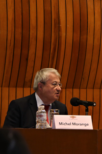 Doctor Michel Morange, del Laboratorio Europeo de Biología Molecular.