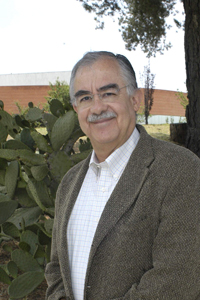 El Dr. Edmundo Calva Mercado, miembro de la Academia Mexicana de Ciencias.