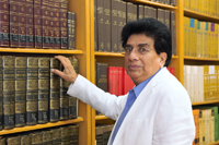 El doctor José Antonio Terán Bonilla, investigador en la Dirección Dirección de Estudios Históricos del Instituto Nacional de Antropología e Historia, catedrático de la UNAM y miembro de la Academia Mexicana de Ciencias
