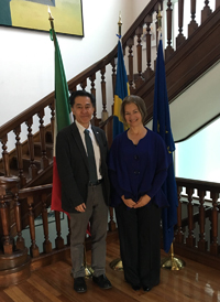 Excma Sra. Annika Thunborg, embajadora de Suecia en México y Dr. Jaime Urrutia Fucugauchi, presidente de la Academia Mexicana de Ciencias, en reunión en el marco del lanzamiento de la convocatoria del Premio Nacional Juvenil del Agua 2017.