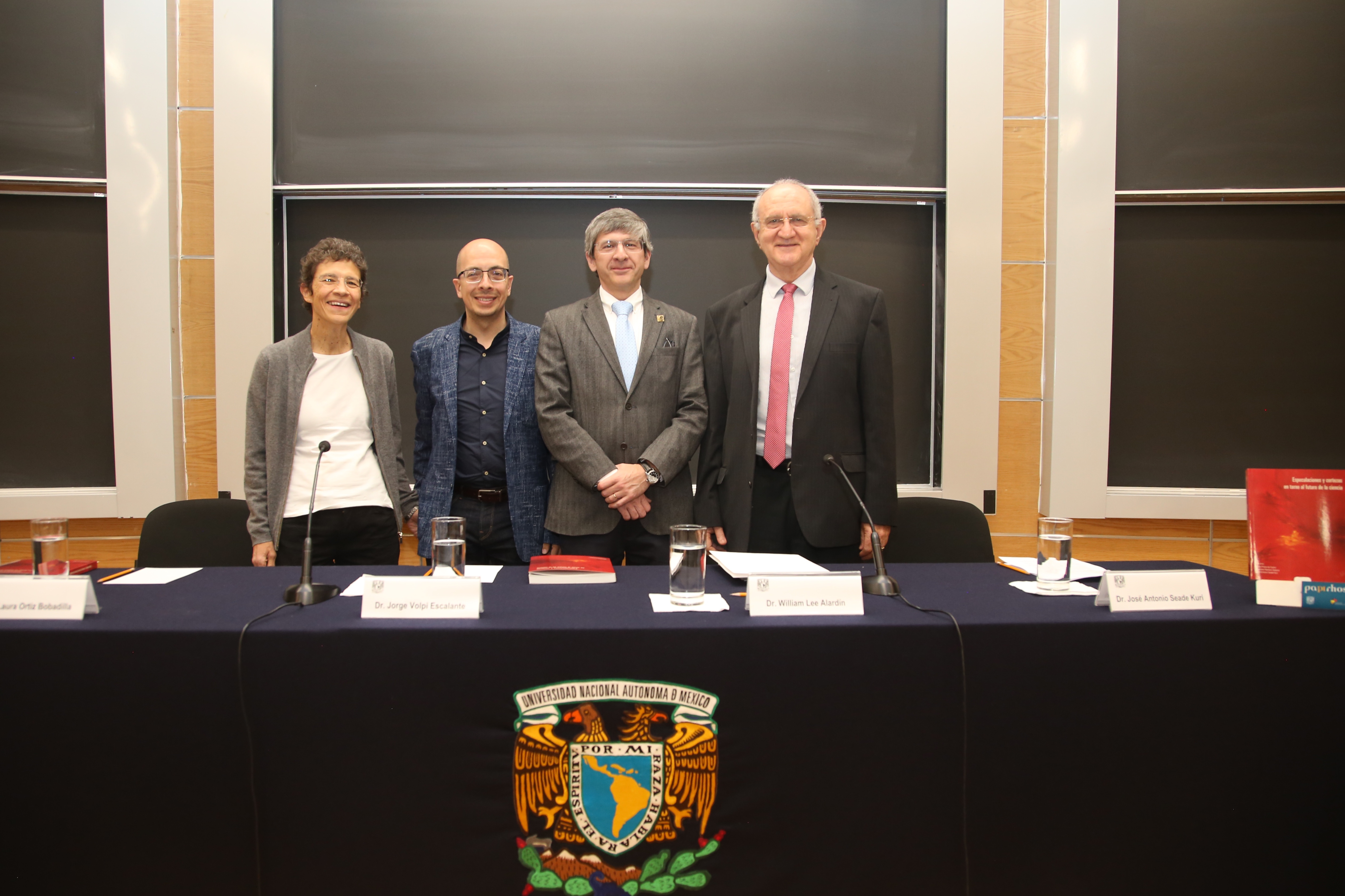 Laura Ortiz Bobadilla, Jorge Volpi Escalante, William Lee Alardín y José Antonio Seade Kuri.