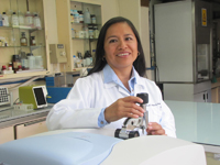 Blanca Ocampo García, investigadora del Instituto Nacional de Investigaciones Nucleares, recibió ayer una de las Becas para las Mujeres en la Ciencia L’Oréal-UNESCO-AMC.