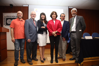 Javier Alcocer, Pierre Legendre, Elva Escobar, Rosaura Ruiz,  Fernando Álvarez y José Luis Morán, proponentes del miembro correspondiente y presidente de la AMC, respectivamente.