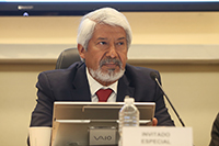 Doctor José Luis Morán, presidente de la Academia Mexicana de Ciencias, durante su participación en la sesión plenaria “Marco jurídico y diseño institucional” del Conversatorio para el análisis del Sistema Nacional de Ciencia, Tecnología e Innovación, en la Cámara de Diputados.