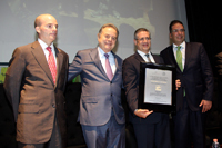 José Antonio González Anaya, director general de Pemex; Pedro Joaquín Coldwell, secretario de Energía; Ernesto Ríos Patrón, director general del IMP, entidad autorizada para usar el logotipo 