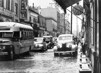 El trabajo interdisciplinario permitió reconstruir la entrada de ciclones a tierra a partir de documentos históricos y revisión de periódicos anteriores a 1949. En la imagen, inundación en la ciudad de México en 1951.
