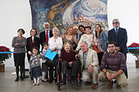 El Consejo directivo de la Academia Mexicana de Ciencias e integrantes de las familias Barra y Russek.