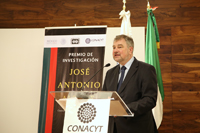 El historiador alemán Stefan Rinke, ganador del Premio de Investigación José Antonio Alzate.