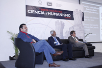 Alejandro R. Femat Flores, presidente de la Mesa Directiva de la Sección Regional Centro de la Academia Mexicana de Ciencias (AMC) y director general del IPICYT; José Luis Morán, vicepresidente de la AMC; y Jorge F.Toro Vázquez, secretario de Investigación y Posgrado de la Universidad Autónoma de San Luis Potosí.