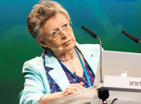 Francoise Barré-Sinoussi, Premio Nobel de Fisiología y Medicina, durante su conferencia.