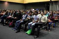 Atentos, parte de los 1424 estudiantes universitarios que este año obtuvieron una beca del XXVII Verano de la Investigación Científica.