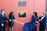 En la develación de la placa conmemorativa por el 150 aniversario del nacimiento de la científica Marie Curie participaron: César Domínguez, director general de la DGDC-UNAM; Beata Wojna, embajadora de la República de Polonia en México; Julia Tagüeña, directora adjunta de Desarrollo Científico-Conacyt; y Gabriela Guzzy, directora de Museo de Ciencias Universum-UNAM.