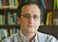 El doctor español Andrés Moya Simarro fue reconocido con el Premio México de Ciencia y Tecnología 2015.