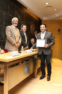 Doctor Juan Faustino Aguilera Granja, del Instituto de Física de la Universidad Autónoma de San Luis Potosí, galardonado con la medalla 'Marcos Moshinsky', por sus contribuciones a la física teórica.