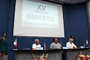 La ceremonia de inauguración de la XV Reunión de Coordinadores de Domingos en la Ciencia de la AMC la encabezó el rector del Centro Universitario de la Costa de la UdeG, en Puerto Vallarta, Jalisco, Marco Antonio Cortés Guardado (centro); el director del programa, Raymundo Cea, y el reconocido biólogo marino y divulgador de la ciencia, Juan Luis Cifuentes Lemus.