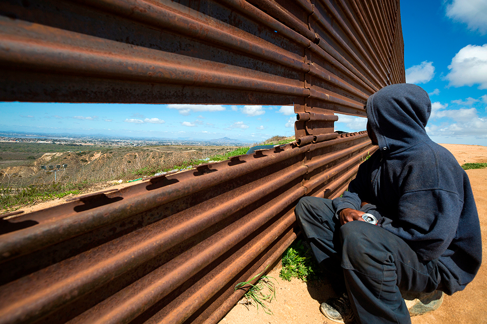 Las fronteras no son naturales, son un constructo social y por tanto hay que pensarlas como dispositivos político-administrativos y de poder.