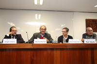 En el arranque de actividades por el primer año luctuoso del doctor León Olivé Morett, durante el Seminario de Investigación sobre Sociedad del Conocimiento y Diversidad Cultural en el Instituto de Investigaciones Filosóficas (IIF), participaron: Jorge E. Linares director de la Facultad de Filosofía y Letras (FFyL); Martín Puchet, subdirector del Seminario; Pedro Stepanenko, director del IIF, y Raúl Alcalá, miembro del comité directivo del Seminario.