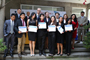 Los ganadores de los tres primeros lugares del Premio Nacional Juvenil del Agua 2015 acompañados por el presidente de la AMC, Jaime Urrutia; el embajador de Suecia en México, Jörgen Persson; e integrantes del presidum, durante la ceremonia de premiación en la residencia oficial del embajador.