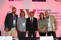 En la mesa de diálogo “Ciencia y periodismo en el lenguaje de la televisión” participaron Alejandro García, del Canal Once-IPN; Javier Cruz, de la DGDC-UNAM; Gustavo Lomelín, director general de Televisión Educativa de la SEP; Yolanda Ocampo, de Televisa, y Jaime Kuri, de Ciencia en todos lados. Canal 22 y SPR.