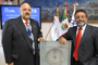 El doctor Reyes Tamez Guerra obtuvo el reconocimiento como Miembro Distinguido que otorga la Sección Regional Noreste, lo acompaña el doctor José Franco, presidente de la Academia Mexicana de Ciencias.