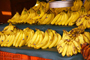 El plátano es un cultivo tan importante para la dieta del mexicano, que supera el consumo de otros productos agropecuarios como el frijol, el arroz y el aguacate.
