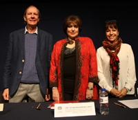 La ceremonia de entrega de diplomas de la Ciencia en tu Escuela 2016 estuvo encabezada por Carlos Bosch, coordinador académico del programa; Sofialeticia Morales, directora general de Innovación y Fortalecimiento Académico de la Administración Federal de Servicios Educativos la Ciudad de México-SEP y Silvia Romero, coordinadora operativa de LCE.