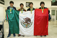 La selección mexicana que obtuvo tres medallas de plata y una de bronce en la XX Olimpiada Iberoamericana de Química, realizada en Teresina, Brasil, estuvo integrada por Carlos Quezada Espinoza, de Sinaloa; Jesús Barreras Uruchurtu, de Sonora; Víctor Hernández Lima, del Estado de México y Saúl Pérez Arana, de Jalisco