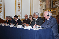 De izquierda a derecha: Armando Mansilla, presidente de la Academia Nacional de Medicina de México; Victor J. Dazu, presidente de la Academia Nacional de Medicina, EU; Jaime Parada, presidente de la Academia Nacional de Ingeniería; Enrique Cabrero, director general del Conacyt; Marcia McNutt, presidenta de la Academia Nacional de Ciencias, EU; José Luis Morán, presidente de la Academia Mexicana de Ciencias; Clayton D. Mote Jr., presidente de la Academia Nacional de Ingeniería, EU.