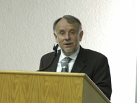 El Dr. Arturo Menchaca Rocha, presidente de la Academia Mexicana de Ciencias (AMC).