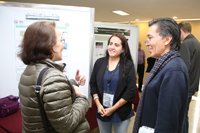 Durante la sesión de pósters presentados por investigadores jóvenes.