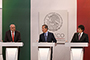 Enrique Cabrero, director general de Conacyt; Eduardo Sánchez, vocero de la Presidencia; y Elías Micha, coordinador de Ciencia, Tecnología e Innovación de la Oficina de la Presidencia, en rueda de prensa en la Residencia de Los Pinos, para hablar de la iniciativa de reforma a Ley de Ciencia y Tecnología.