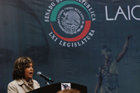La presidenta de la AMC hizo un llamado a legislar con base en el conocimiento científico, durante el Foro Laicidad y Democracia, organizado por el Senado de la República.