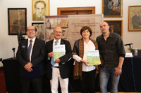Los doctores Arsenio González, Miguel Pérez de la Mora, Alicia Ziccardi y Manuel Suárez, en la presentación de la revista 