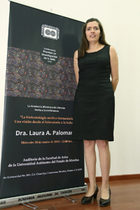 La doctora Laura A. Palomares, investigadora del Instituto de Biotecnología de la UNAM, durante su participación en el ciclo de Conferencias 