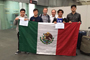 La delegación mexicana que participó en la 49ª Olimpiada Internacional de Química Tailandia 2017, integrada por los estudiantes Alejandro Balderrama, Trinidad Rico y Alejandro Ponce, de Michoacán; Brayan Ramírez, de Sonora, y los integrantes del comité organizador de la Olimpiada Nacional de Química, Mauricio Castro y Octavio Reyes.