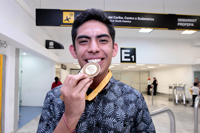 Erick Isaac Navarro Delgado, 18 años, medalla de oro en la X Olimpiada Iberoamericana de Biología.