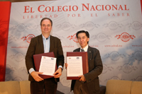 Firman convenio de colaboración El Colegio Nacional y la Academia Mexicana de Ciencias a través de sus respectivos presidentes, Juan Villoro, en turno, y Jaime Urrutia Fucugauchi.
