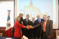 Lorena Macías, Marcos Regis da Silva,  Agustín García-López, Mario Molina, Enrique Cabrero y Arturo Menchaca, en el Primer Congreso Mexicano sobre Política basada en la Ciencia, en las instalaciones de la Secretaría de Relaciones Exteriores (SRE).