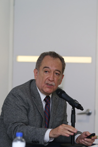 Doctor Carlos Arias Ortiz, coordinador del libro La Virología en México. Situación actual, Retos y Oportunidades.