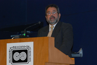 El vicepresidente de la Academia Mexicana de Ciencias (AMC), Dr. José Franco.