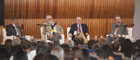 En la mesa “La muerte en nuestras historias del siglo XX” del encuentro Pensar la muerte, organizado por el El Colegio Nacional, participaron los historiadores Manuel Ordorica, Javier Garciadiego, Pablo Yankelevich y Fernando Serrano.