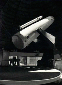 Considerado en su época uno de los telescopios más potentes del mundo, este instrumento hizo posibles grandes descubrimientos astronómicos, entre ellos los objetos Herbig-Haro.