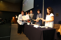 El doctor Jaime Urrutia, presidente de la Academia Mexicana de Ciencias, encabeza la ceremonia de entrega de diplomas a maestros de educación básica que cursaron La Ciencia en tu Escuela generación 2014.