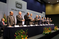 Integrantes del presidium de la ceremonia de Inicio del LVI Año Académico de la AMC