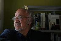 Víctor López Villafañe, autor del libro Globalización y regionalización desigual, obra en la que compara el crecimiento asiático con el mexicano.